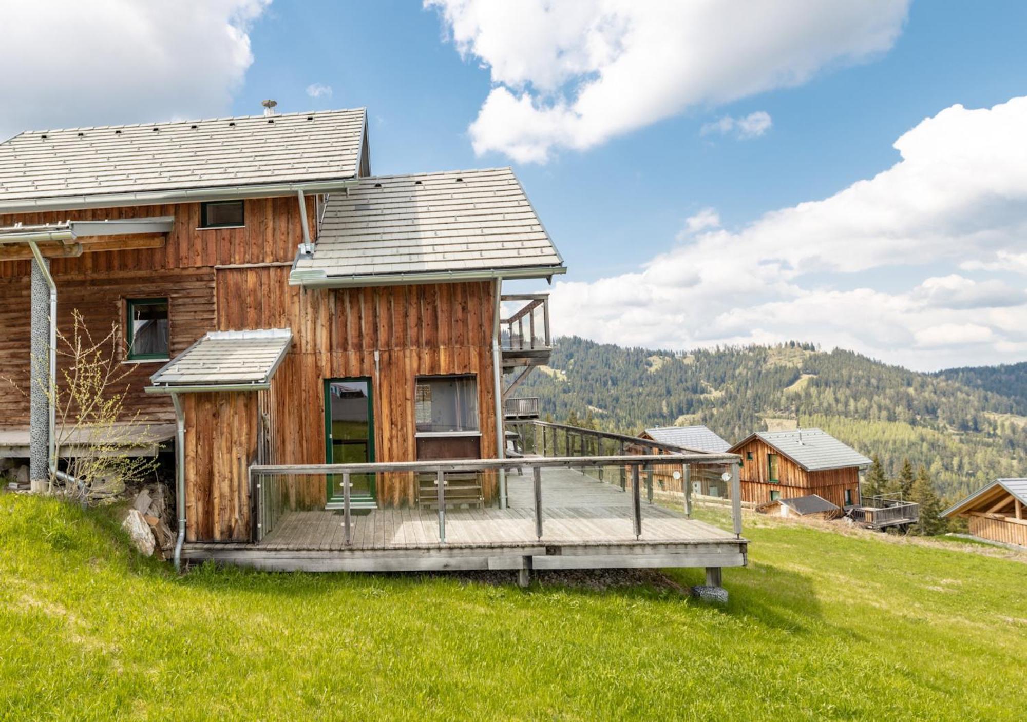 1A Chalet '4 Jahreszeiten' Ski Fahren Und Jacuzzi Mit Aussicht! Bad St. Leonhard im Lavanttal Exterior foto