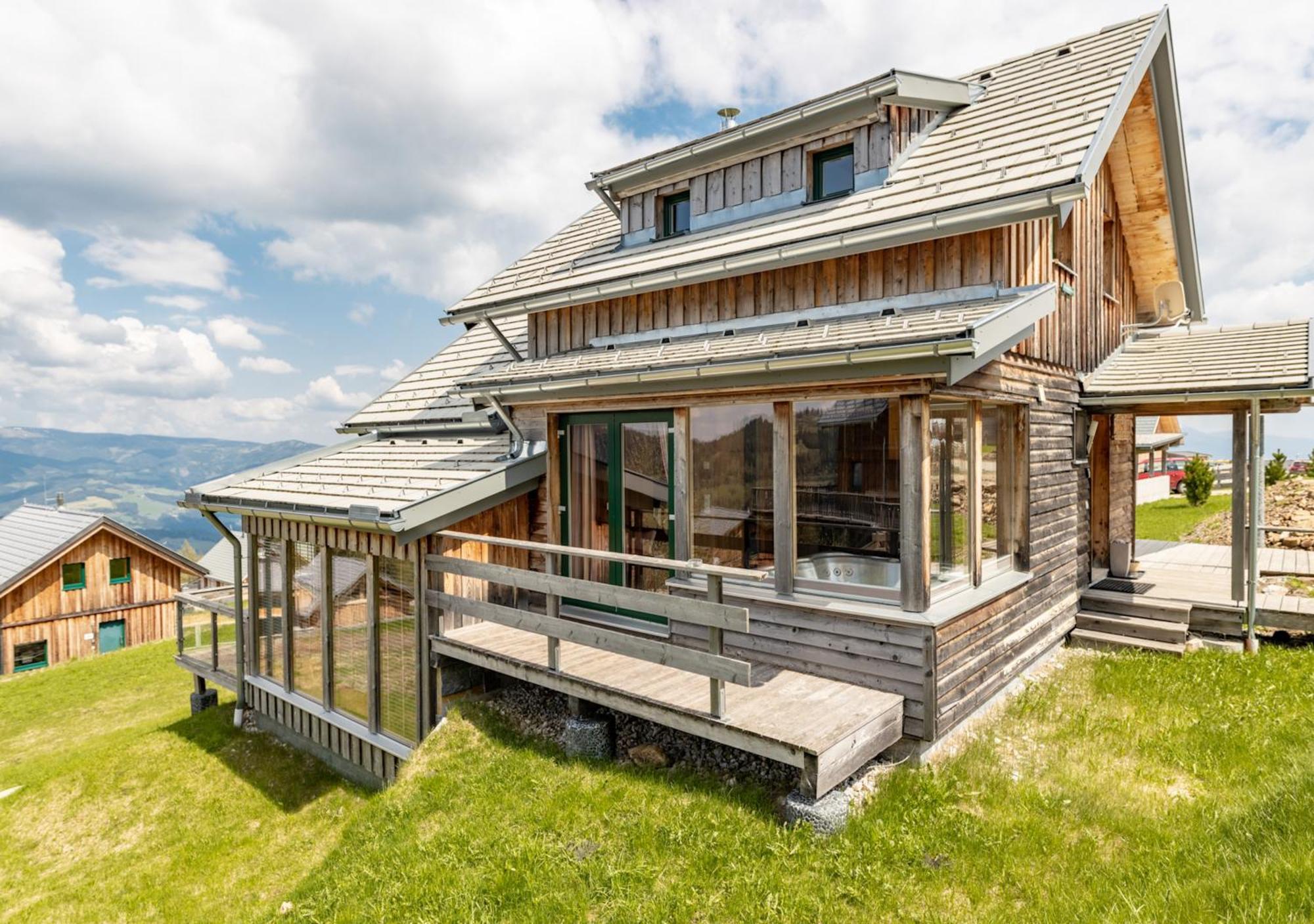 1A Chalet '4 Jahreszeiten' Ski Fahren Und Jacuzzi Mit Aussicht! Bad St. Leonhard im Lavanttal Exterior foto